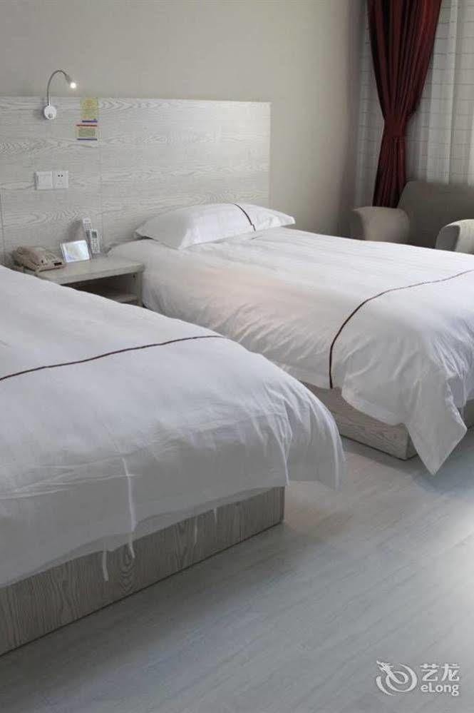 Huzhou Youyou Holiday Hotel Nanxun Bagian luar foto